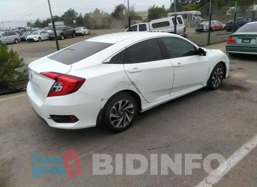 19XFC2F71GE077821 Photo# 4