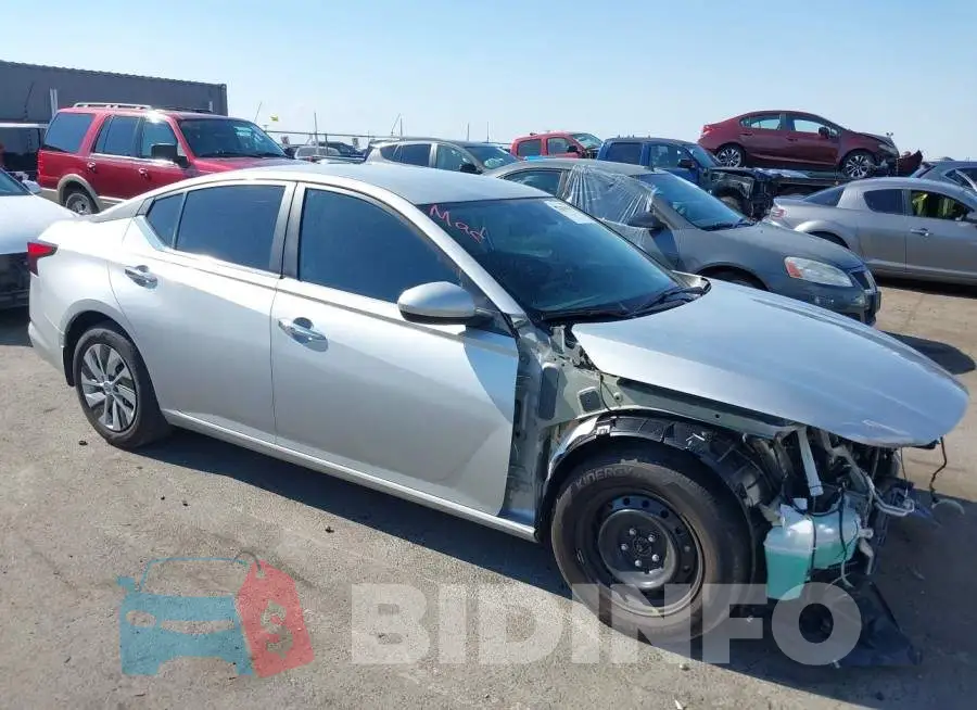 1N4BL4BV2PN330435 Photo# 1
