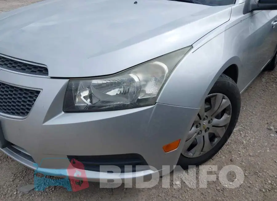 1G1PA5SH7D7252555 Photo# 6