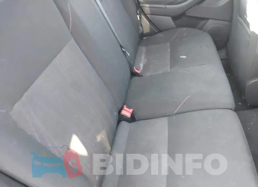 1FADP3M24HL252117 Photo# 8