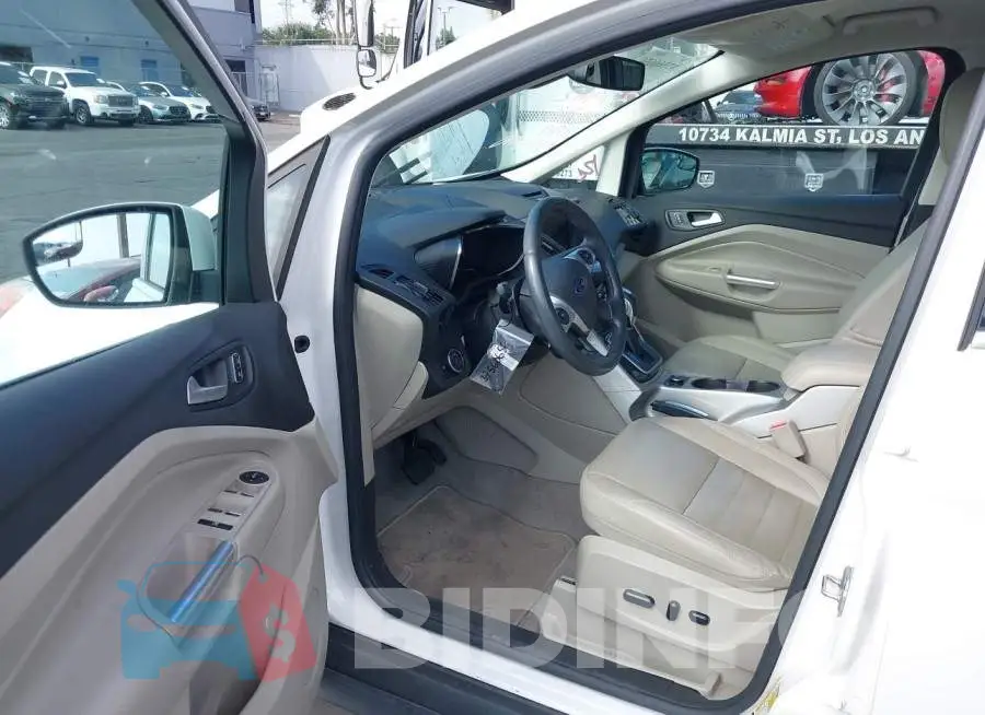 1FADP5CU2EL501556 Photo# 5