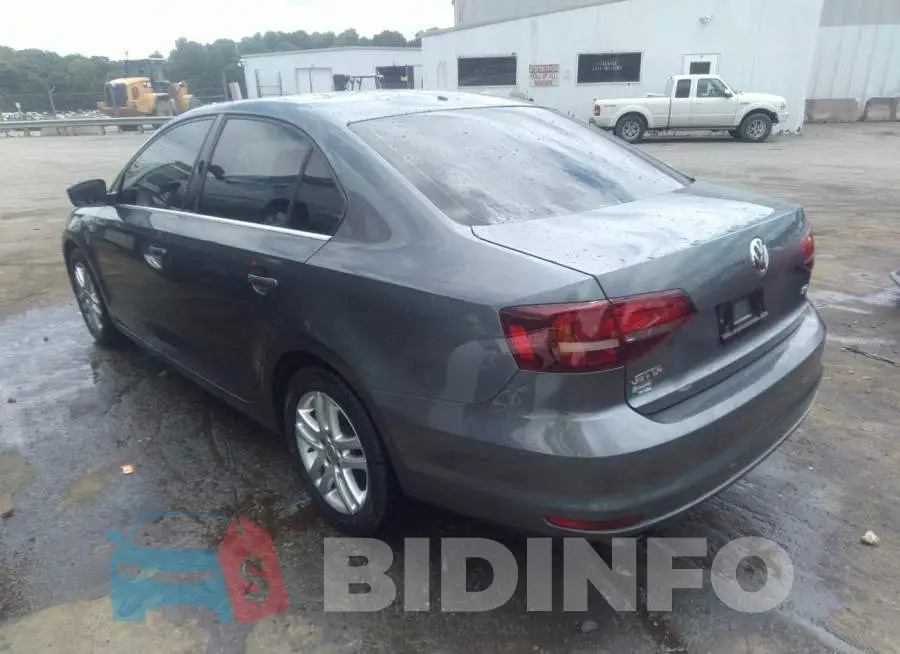 3VW167AJ2HM323426 Photo# 3