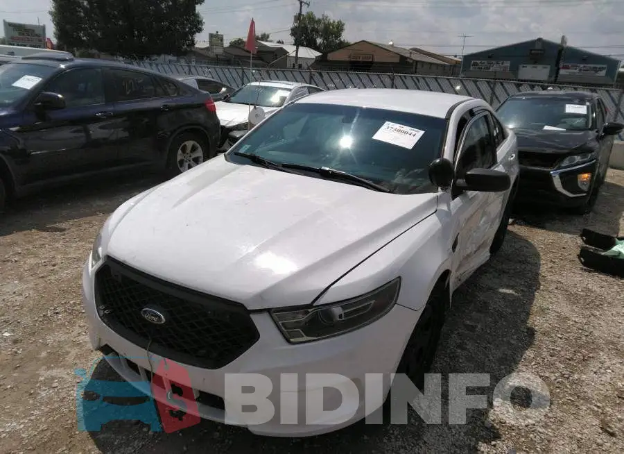 1FAHP2L82FG175657 Photo# 2