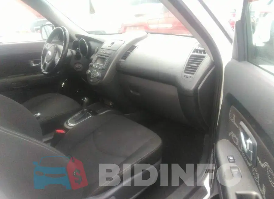 KNDJT2A63D7754906 Photo# 5