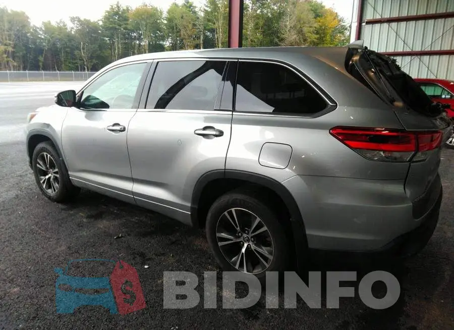 5TDBZRFH8JS857083 Photo# 3