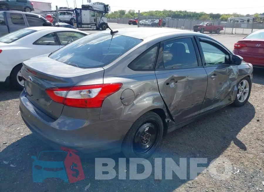 1FADP3F2XEL403907 Photo# 4