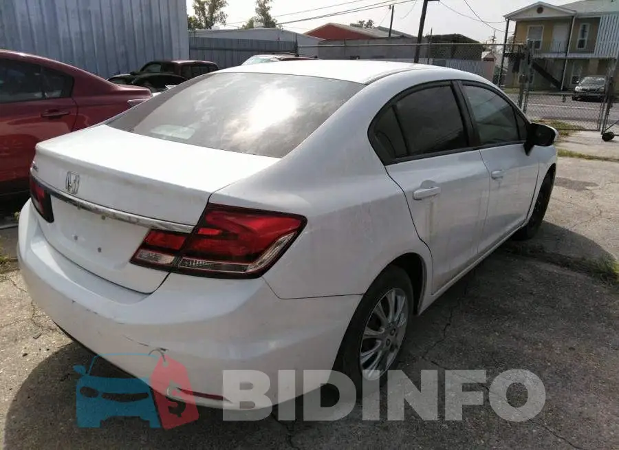 19XFB2F55EE082115 Photo# 4