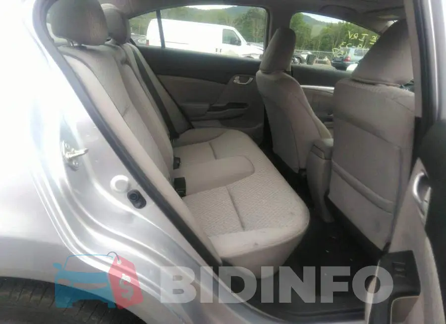 19XFB2F87FE010165 Photo# 8