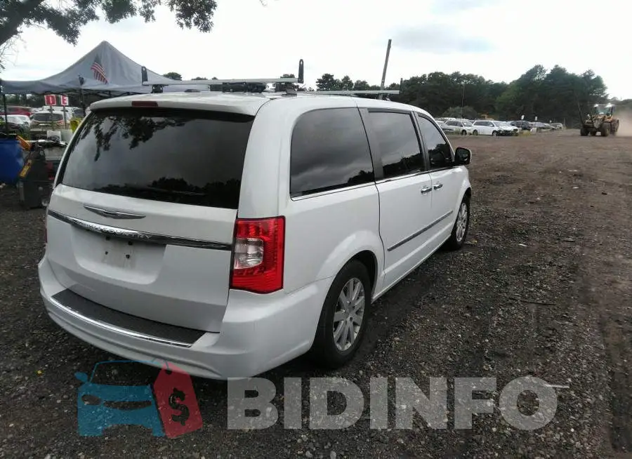 2C4RC1BG7FR697924 Photo# 4