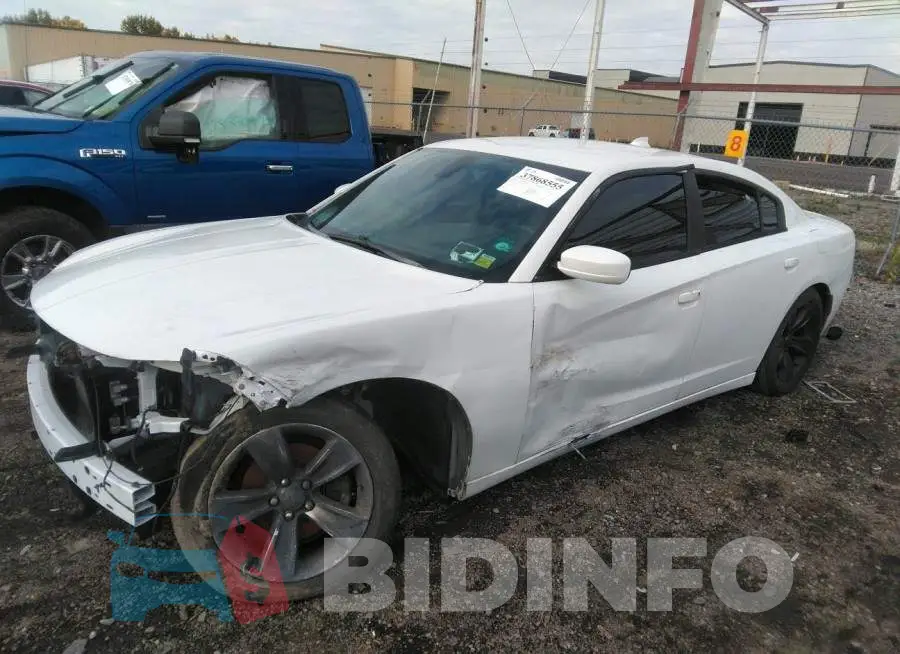 2C3CDXHG8FH814689 Photo# 2