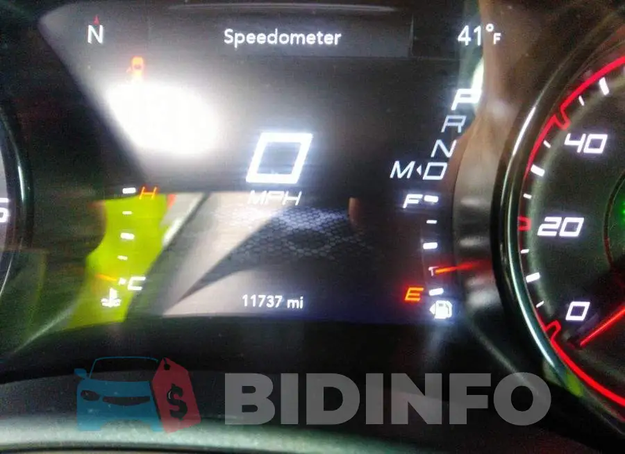 2C3CDXJG8NH120724 Photo# 7