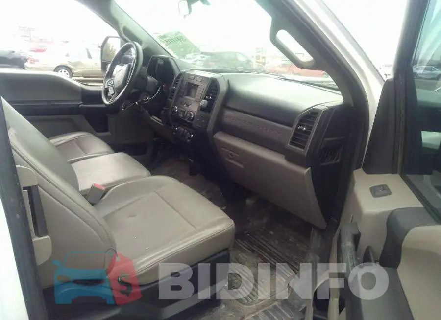 1FT7X2A67HEF16167 Photo# 5
