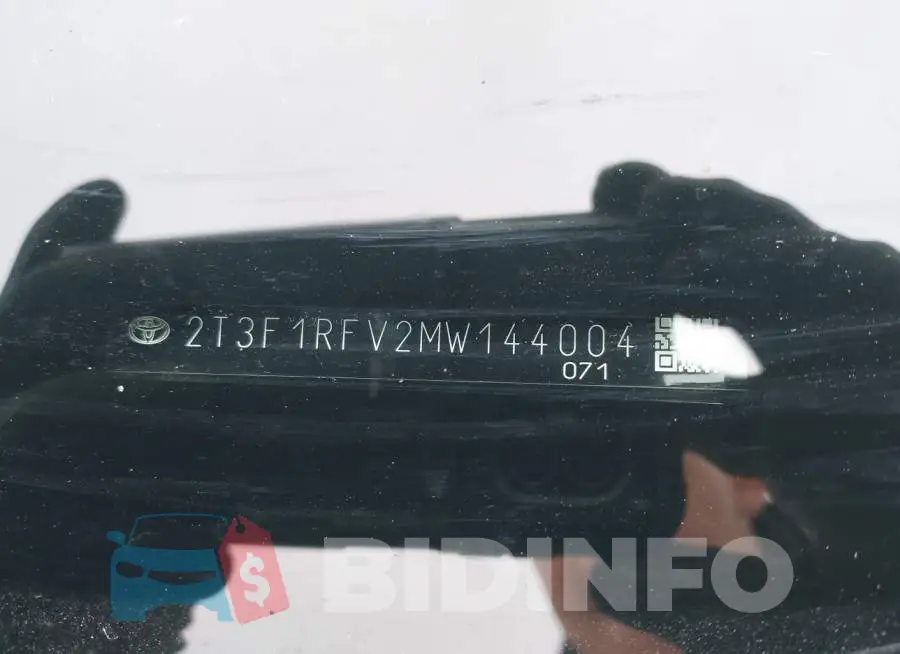 2T3F1RFV2MW144004 Photo# 9