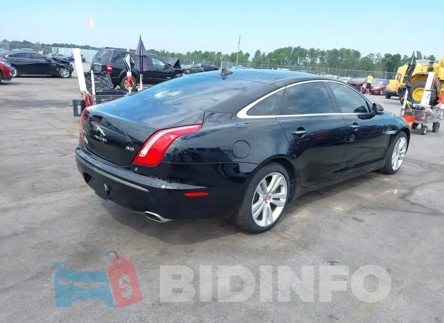 SAJWA2GZ3F8V80217 Photo# 4