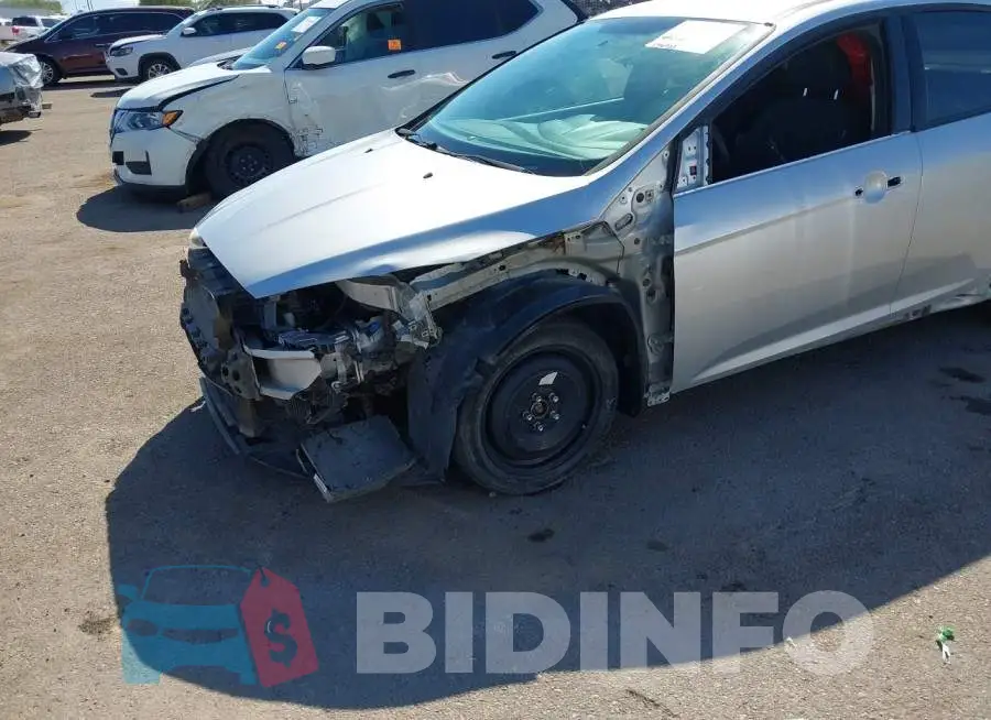 1FADP3F29FL386048 Photo# 6