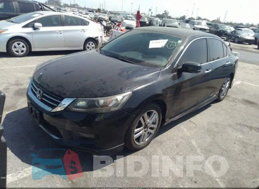 1HGCR2F86EA052683 Photo# 2