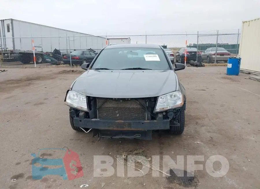 1C3CDZAB8DN707298 Photo# 6