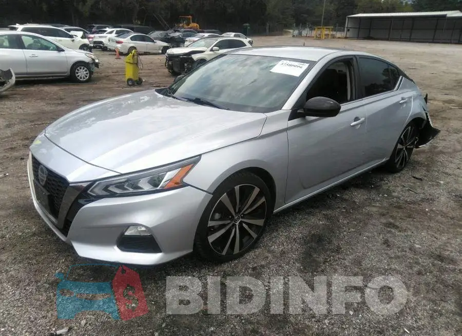 1N4BL4CV2MN311667 Photo# 2