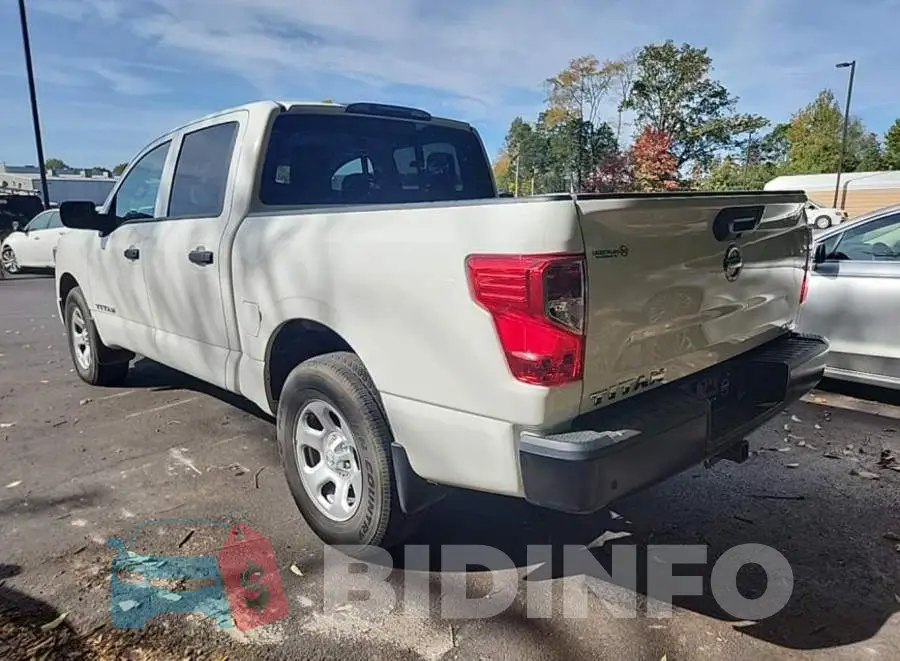 1N6AA1EC3MN529748 Photo# 3