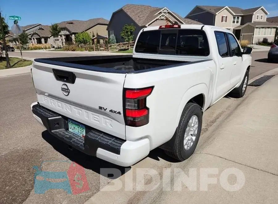 1N6ED1FK2NN652893 Photo# 4
