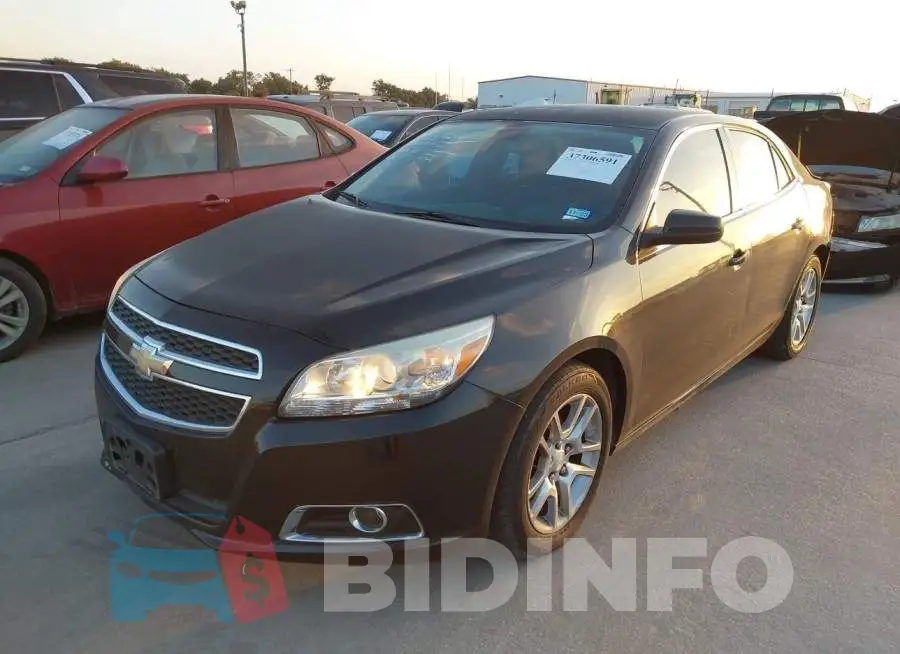 1G11F5RR8DF108542 Photo# 2