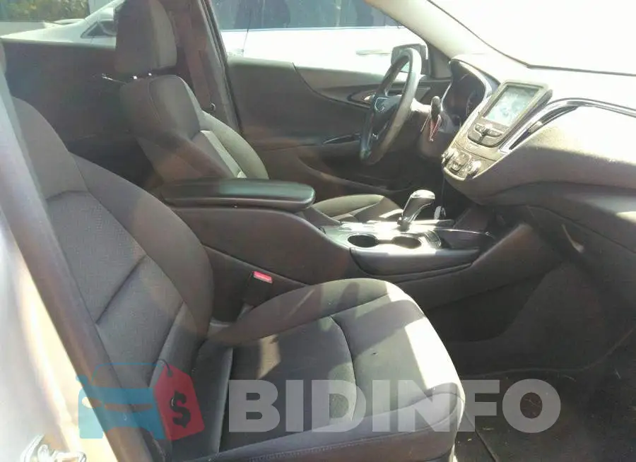 1G1ZD5STXJF160832 Photo# 5
