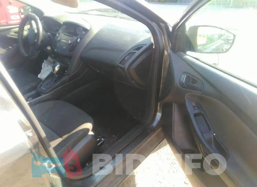 1FADP3E24GL215114 Photo# 5