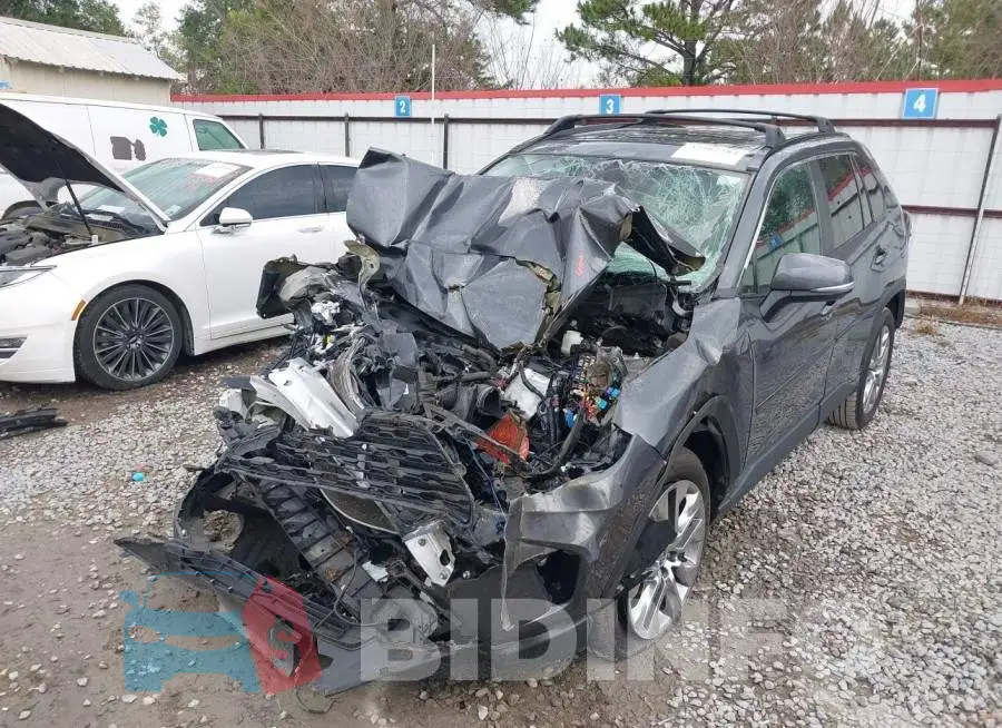 2T3C1RFV2MW155443 Photo# 6