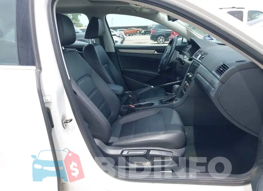 1VWBN7A32EC077175 Photo# 5