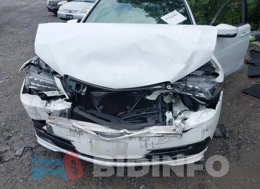 19UUB1F3XFA028525 Photo# 6