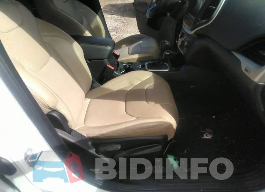 1C4PJLDS8FW671575 Photo# 5