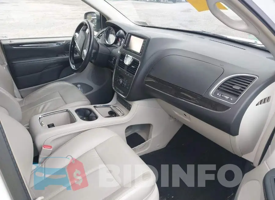 2C4RC1GG6DR614246 Photo# 5