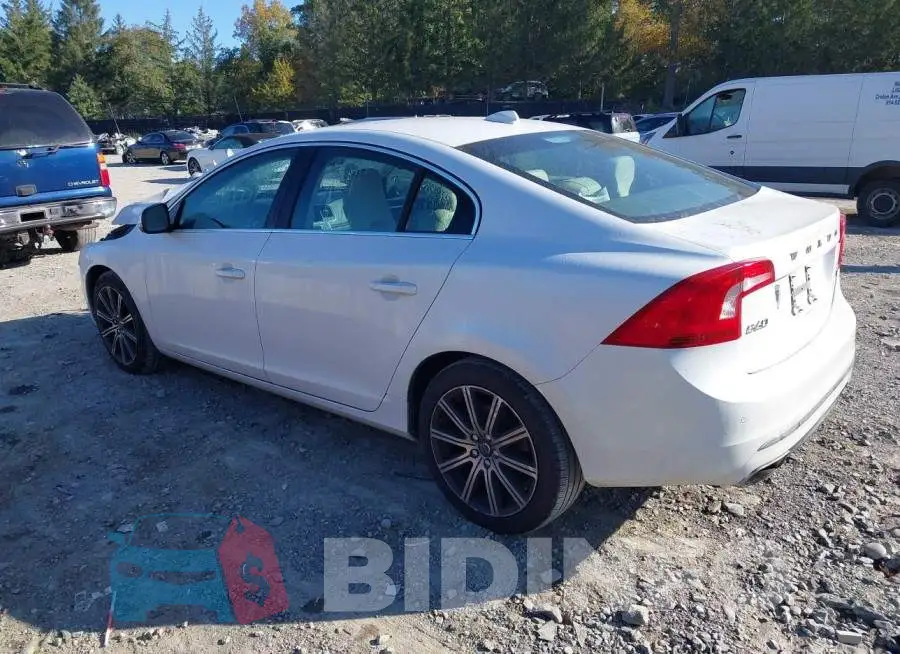 LYV402TK8HB126017 Photo# 3