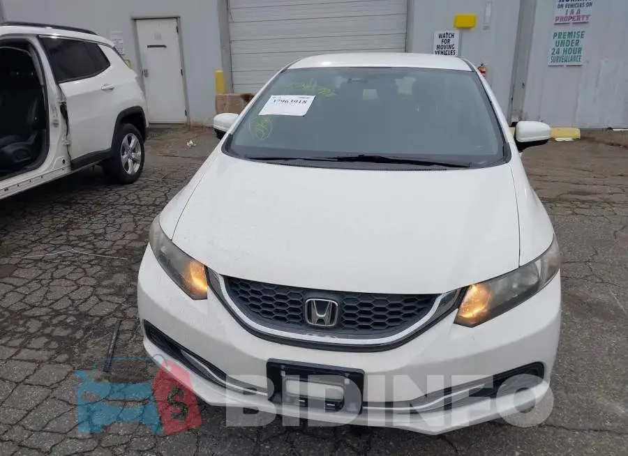 19XFB5F56EE000569 Photo# 6