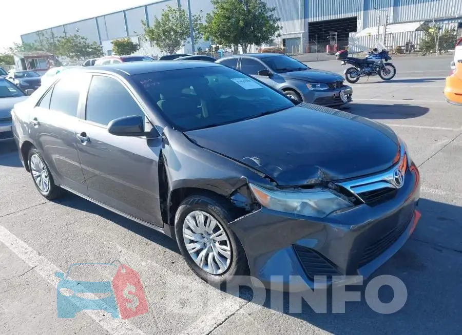 4T4BF1FK9DR296495 Photo# 1