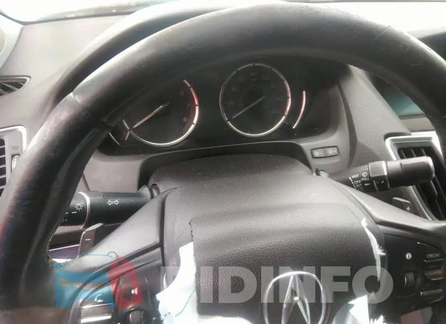 19UUB2F32FA008257 Photo# 7