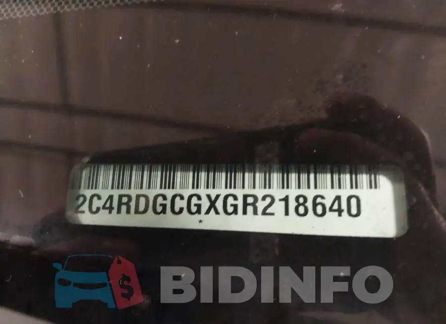 2C4RDGCGXGR218640 Photo# 9