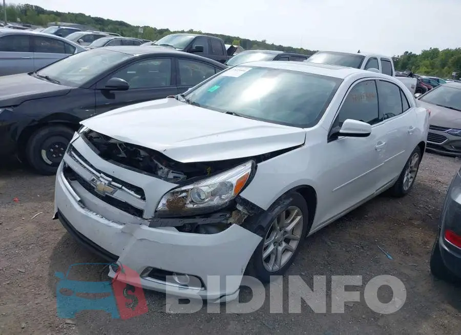 1G11F5SR1DF323996 Photo# 2