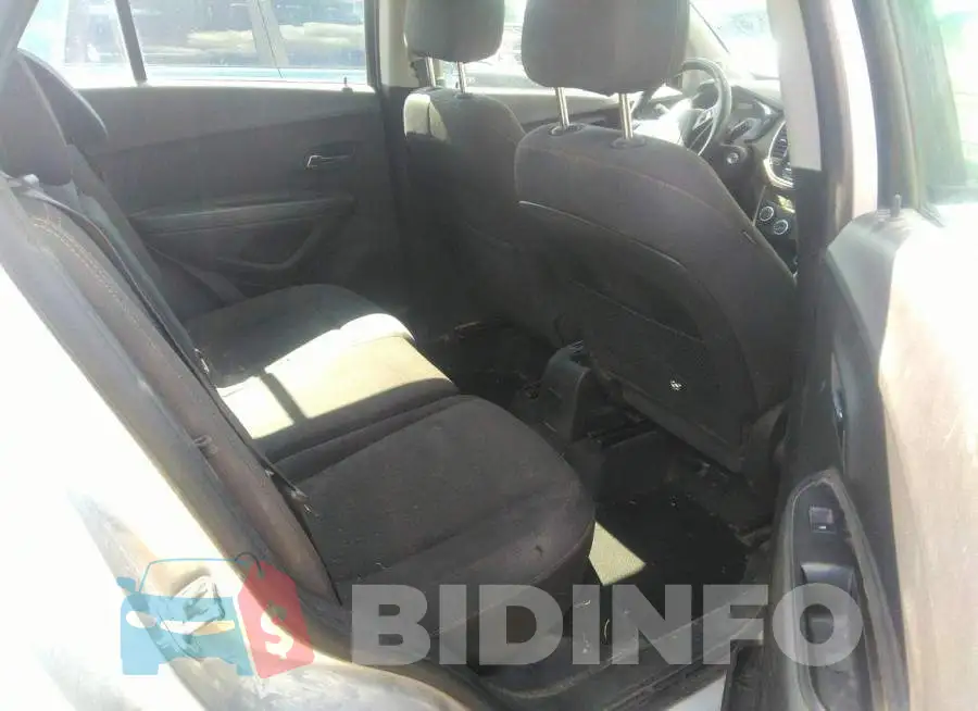 KL7CJNSB6JB569721 Photo# 8