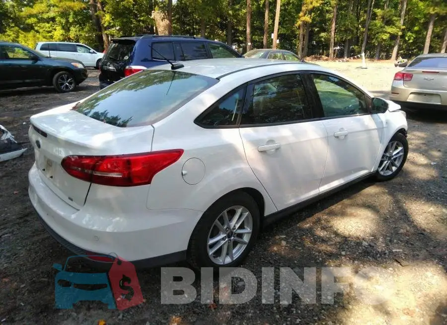 1FADP3F24FL208743 Photo# 4
