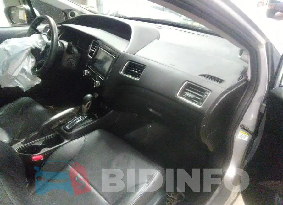 19XFB2F77FE015633 Photo# 5