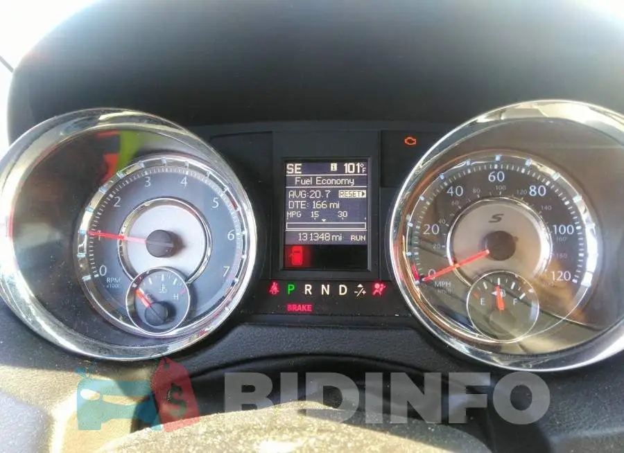 2C4RC1HG2ER132566 Photo# 7