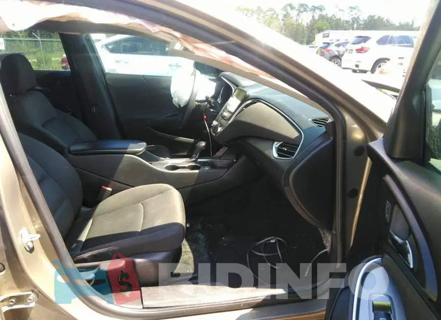 1G1ZD5ST5LF030136 Photo# 5