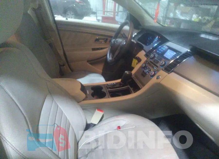 1FAHP2D86GG129717 Photo# 5