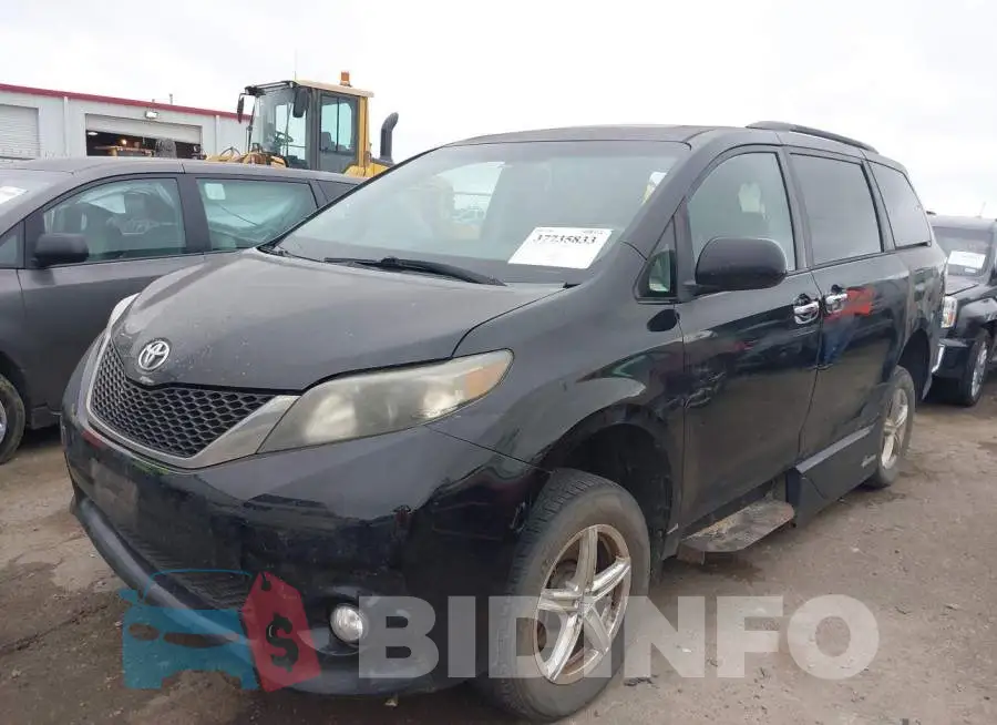 5TDXK3DC8DS340417 Photo# 2