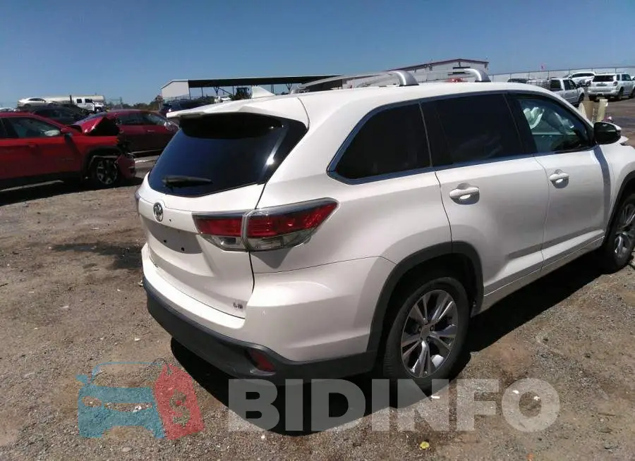 5TDZKRFH8FS057877 Photo# 4