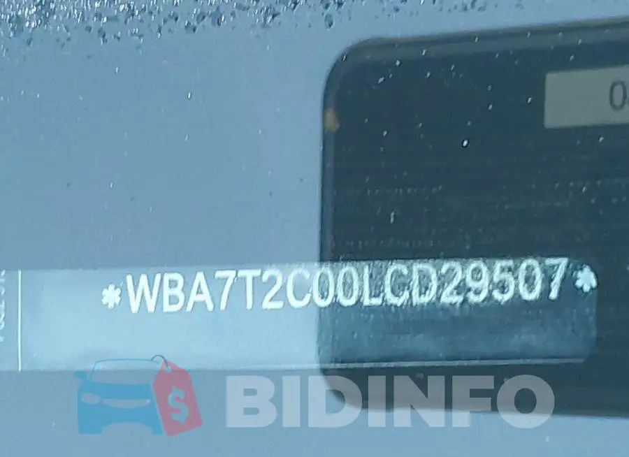 WBA7T2C00LCD29507 Photo# 9