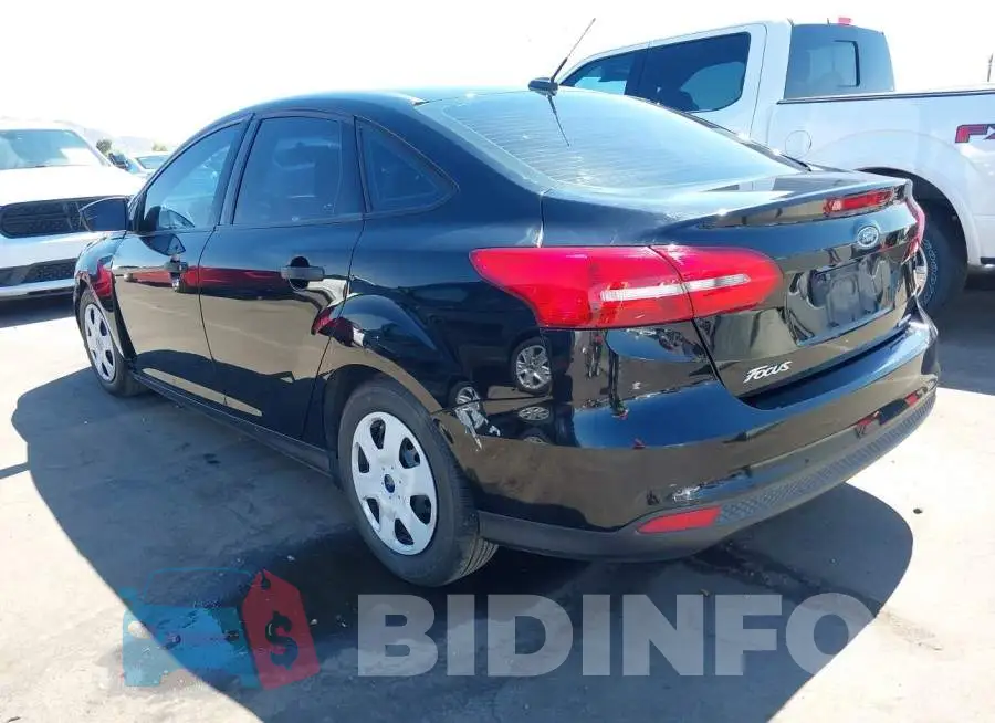 1FADP3E26GL398516 Photo# 3