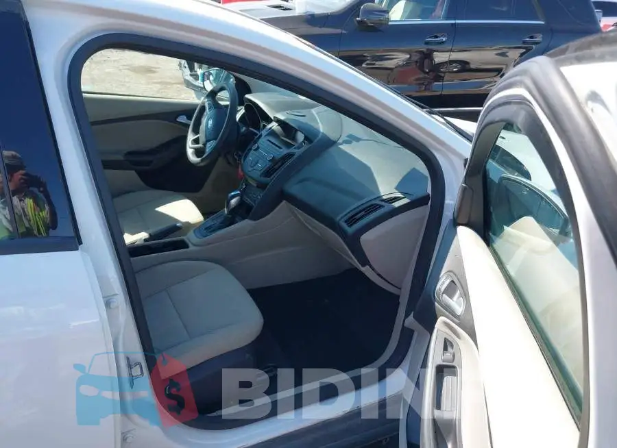 1FADP3F29GL267630 Photo# 5