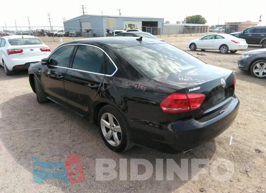 1VWBS7A30FC058635 Photo# 3
